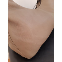 Giorgio Armani Shoulder bag Leather in Beige