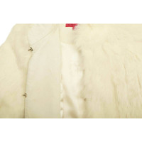 Matthew Williamson Jacke/Mantel aus Pelz in Weiß