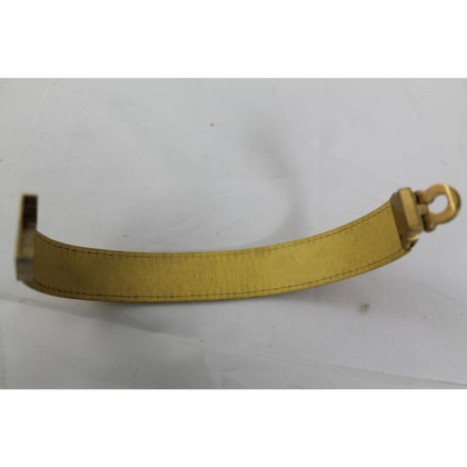 Salvatore Ferragamo Armreif/Armband aus Leder in Gelb