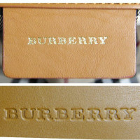 Burberry Shopper aus Leder in Braun
