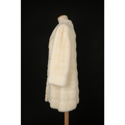 Dior Jacket/Coat Fur in Beige