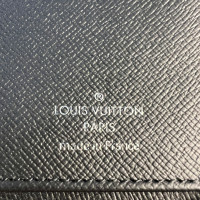 Louis Vuitton Tasje/Portemonnee in Grijs