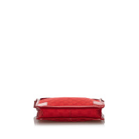 Gucci Umhängetasche aus Canvas in Rot