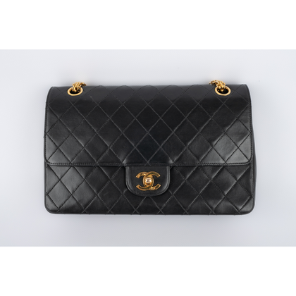 Chanel Handtasche aus Leder in Schwarz