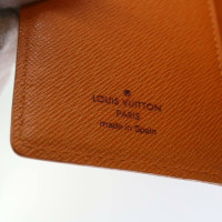 Louis Vuitton Agenda aus Leder in Ocker