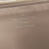 Louis Vuitton Capucines aus Leder in Fuchsia