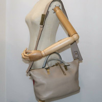 Chloé Handtasche aus Leder in Beige