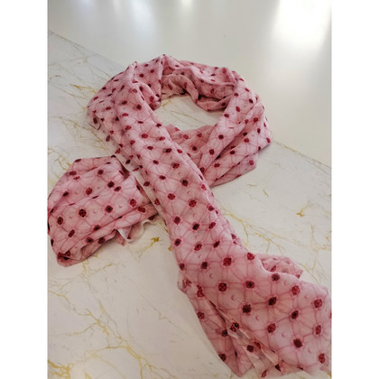 Fendi Scarf/Shawl Silk in Pink