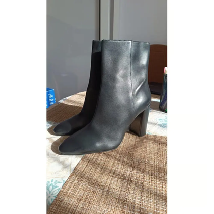 Massimo Dutti Ankle boots Leather in Black