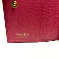 Prada Bag/Purse Leather in Fuchsia