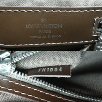 Louis Vuitton Kazbek aus Leder in Braun