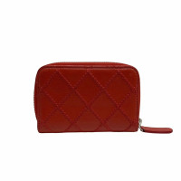 Chanel Boy Zip Around Wallet aus Leder in Rot