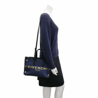 Givenchy Umhängetasche aus Jeansstoff in Blau