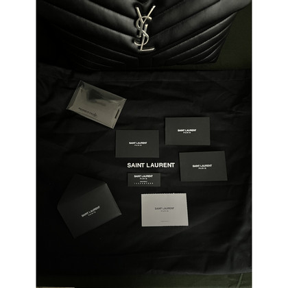 Saint Laurent Lulu Bag aus Leder in Schwarz