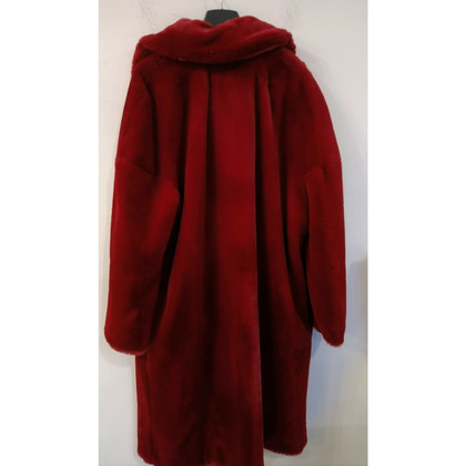 Tara Jarmon Jacket/Coat Fur in Bordeaux