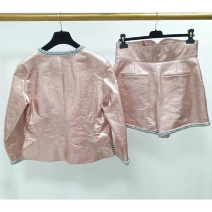 Chanel Anzug aus Leder in Rosa / Pink
