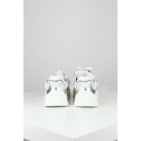 No. 21 Trainers in Silvery