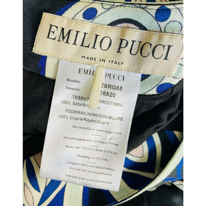 Emilio Pucci Echarpe/Foulard en Soie en Rose/pink