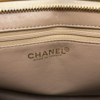 Chanel Tote bag in Pelle verniciata in Giallo