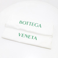 Bottega Veneta Chain Pouch in Pelle in Marrone
