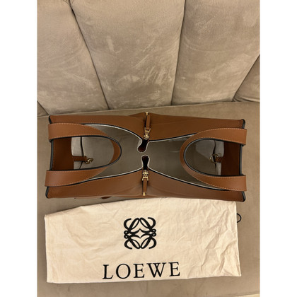 Loewe Handtasche aus Leder in Braun