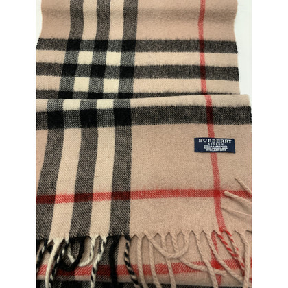 Burberry Scarf/Shawl Wool