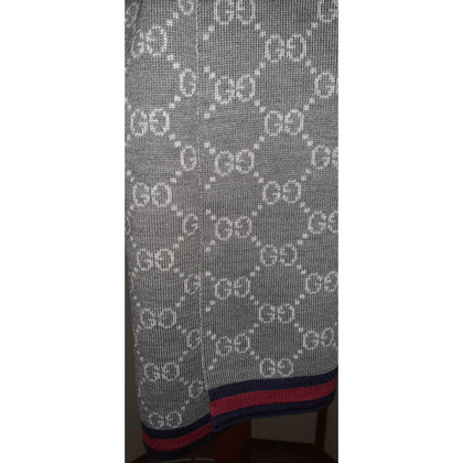 Gucci Schal/Tuch aus Wolle in Grau