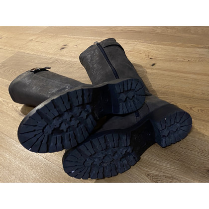 Emporio Armani Stiefel aus Leder in Braun