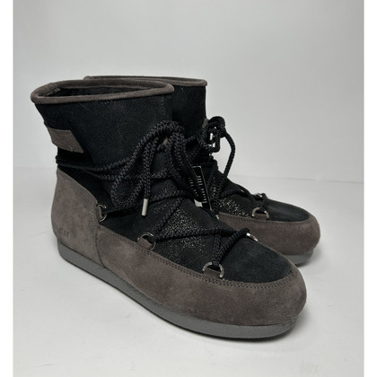 Moon Boot Ankle boots Suede