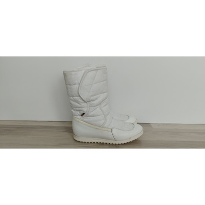 Gucci Boots in White