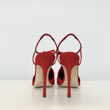 Manolo Blahnik Pumps/Peeptoes aus Canvas in Rot