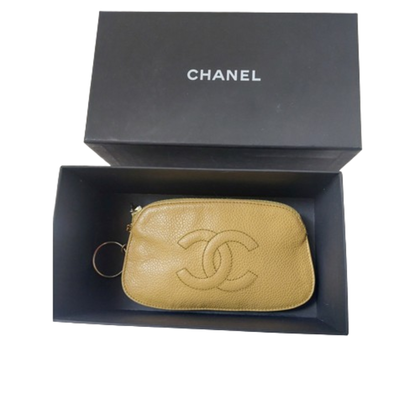 Chanel Bag/Purse Leather in Yellow