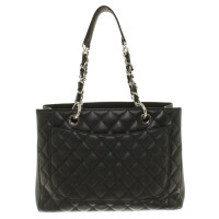 Chanel "Grand Shopping Tote" made of caviar leather