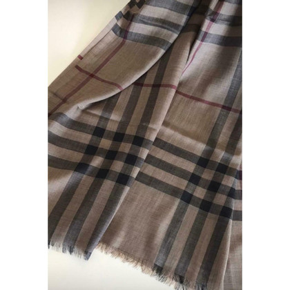 Burberry Schal/Tuch aus Wolle in Taupe