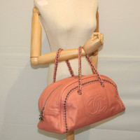 Chanel Reisetasche aus Leder in Fuchsia