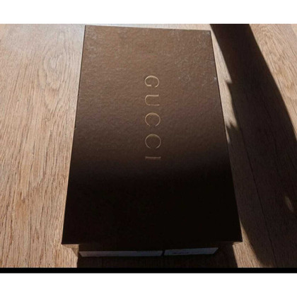 Gucci Sandalen aus Canvas in Schwarz
