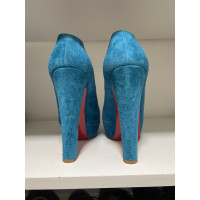 Christian Louboutin Pumps/Peeptoes Suede in Turquoise
