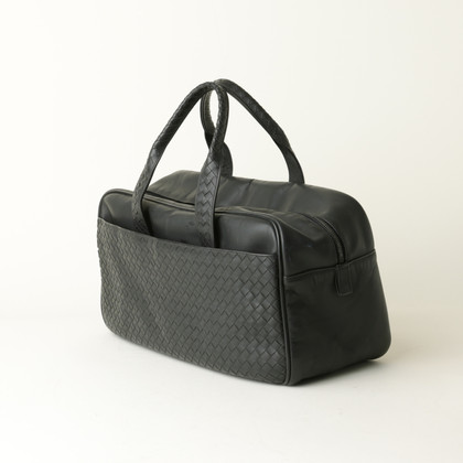 Bottega Veneta Handtasche aus Leder in Schwarz