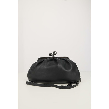 Max Mara Shoulder bag Leather in Black