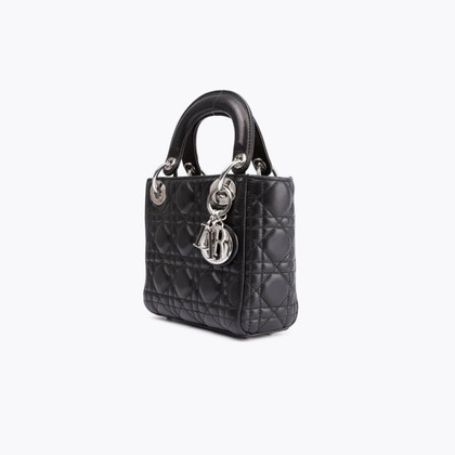 Christian Dior Handtasche aus Leder in Schwarz