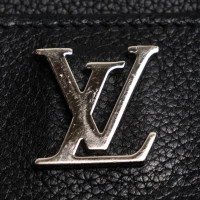 Louis Vuitton Lockme Leather in Black