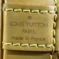 Louis Vuitton Alma Leer in Geel
