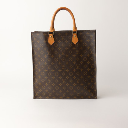 Louis Vuitton Handbag in Brown
