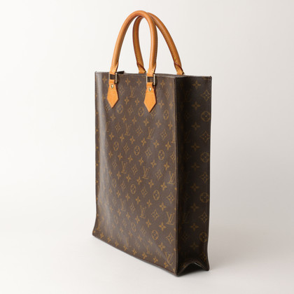 Louis Vuitton Handbag in Brown