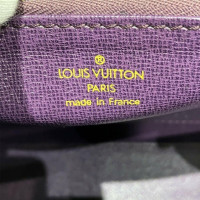 Louis Vuitton Malesherbes en Cuir en Jaune