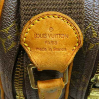 Louis Vuitton Reporter aus Canvas in Braun