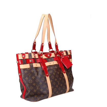 Louis Vuitton Handbag in Red