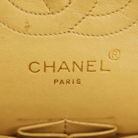 Chanel Matelassée aus Leder in Beige