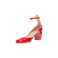 Valentino Garavani Sandals Patent leather in Red