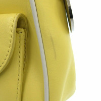 Givenchy Handtasche aus Leder in Gelb